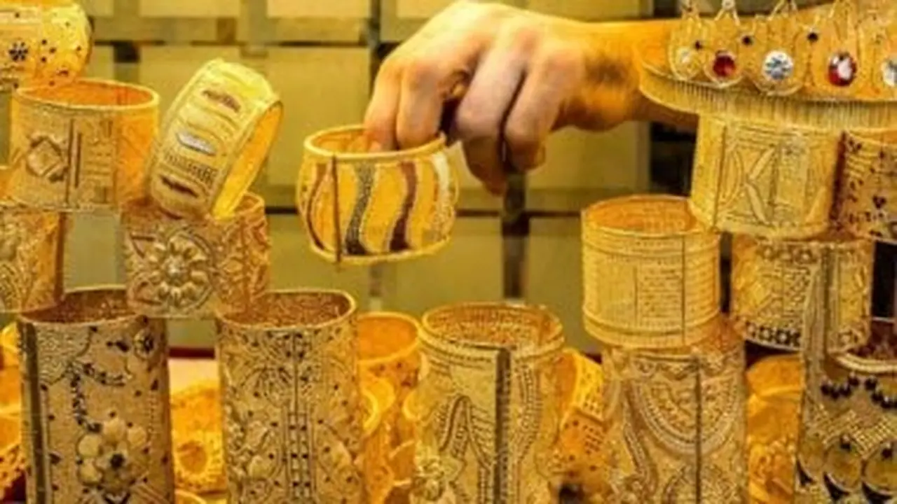 تطورات سعر الجنيه الذهب خلال تعاملات السبت بعد استقراره عند 56080 جنيها